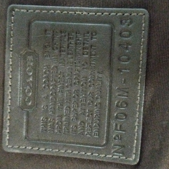 Authentic Coach signature Jacquard medium duffle crossbody shoulder bag. - Picture 10 of 10